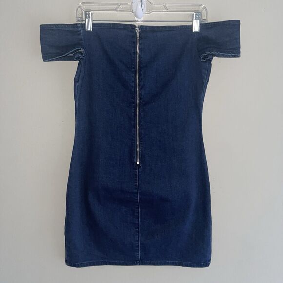 Guess Bodycon Jean Dress Size M Denim Cute Off The Shoulders Silver Button - Picture 5 of 12